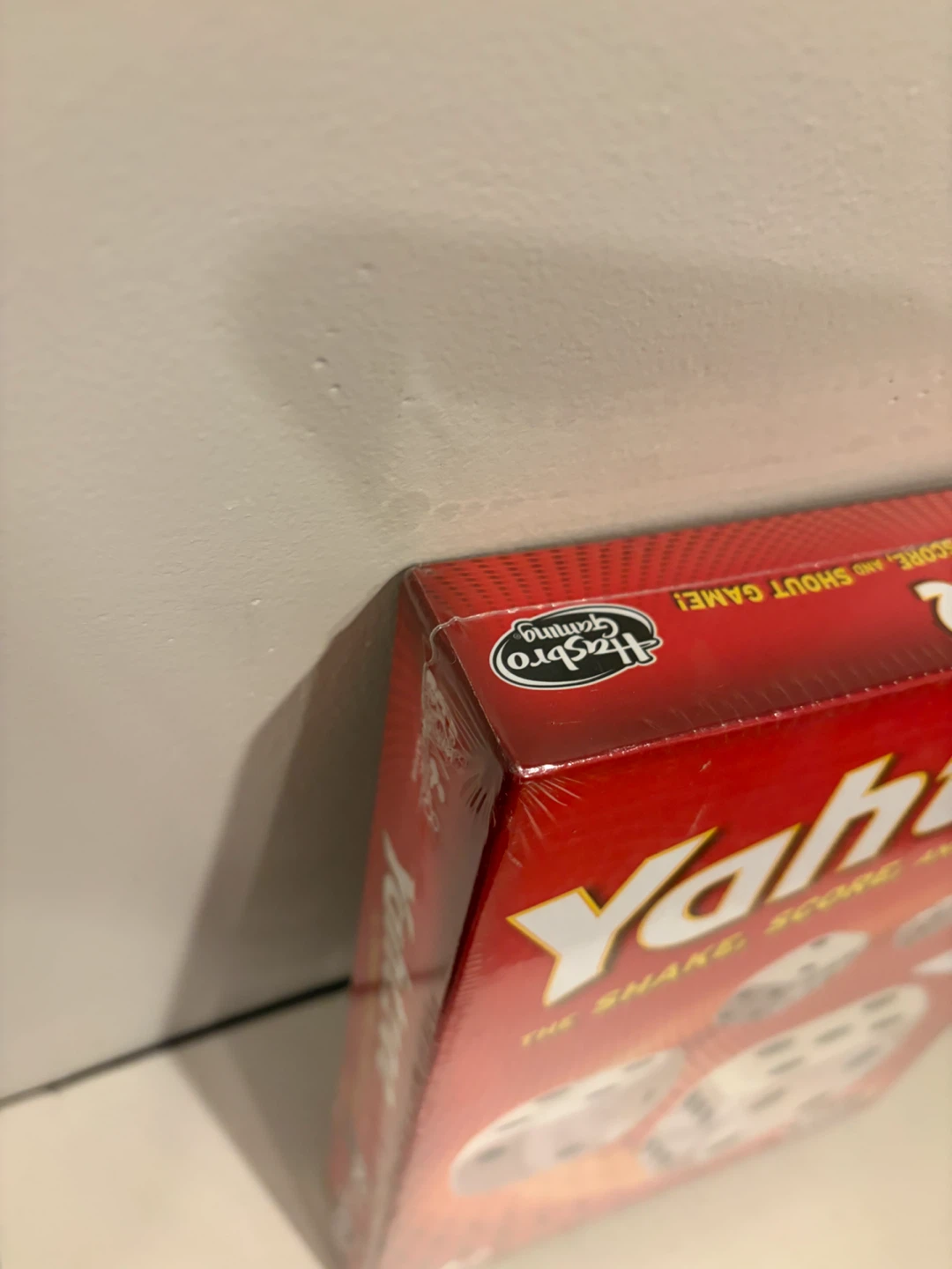 Yahtzee Board Game by Hasbro - photo 2