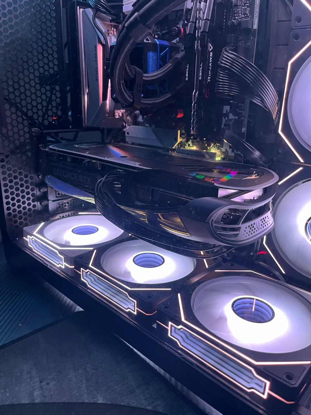 RTX 4070 AMP AIRO SPIDER-MAN™: Across the Spider-Verse Bundle