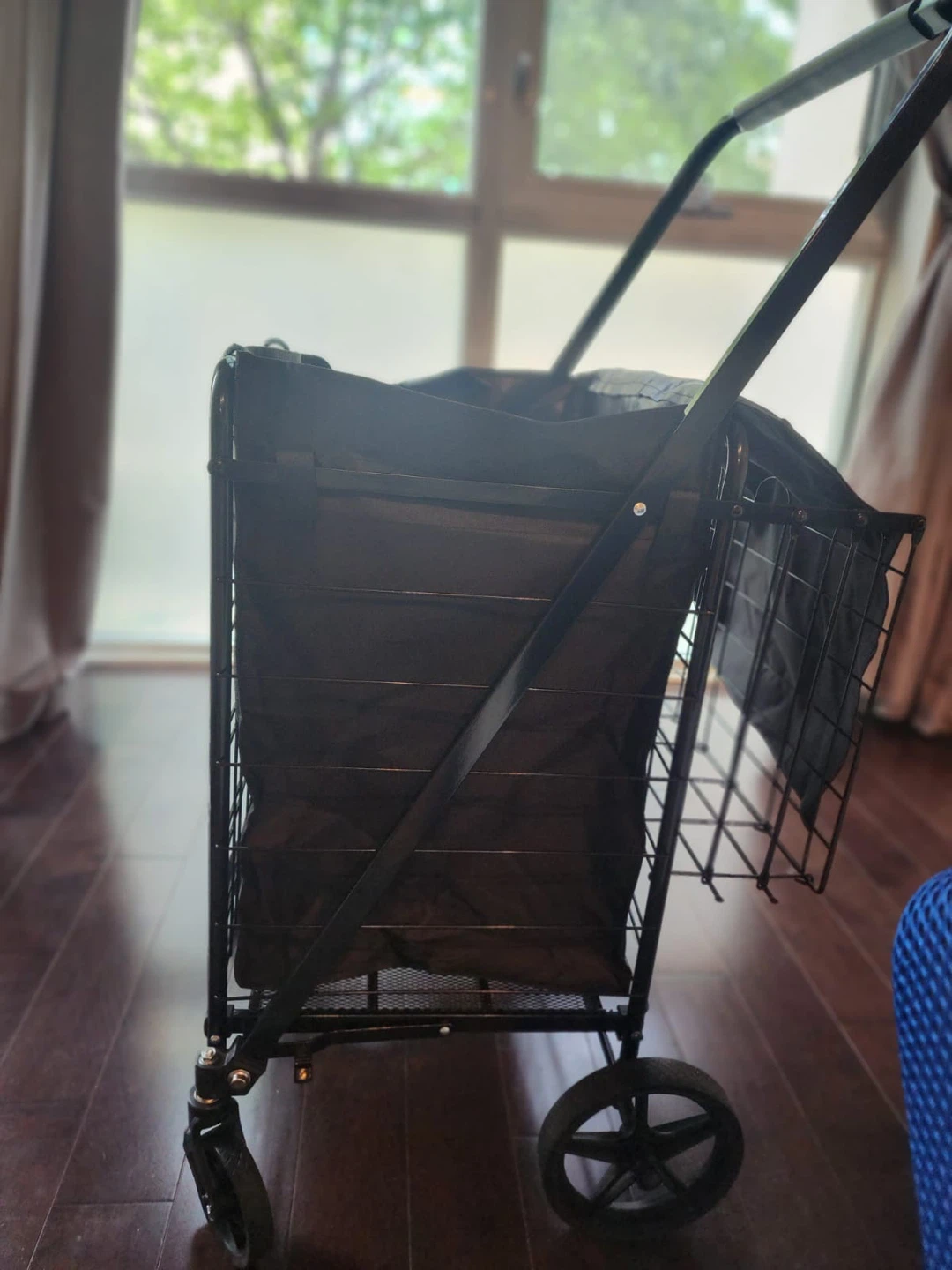 Black Shopping Cart with Removable Bag