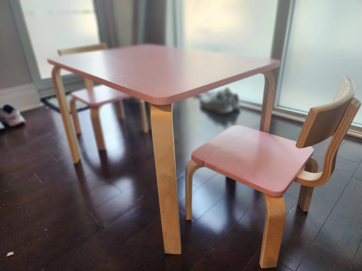 Kids Pink Table and Chairs Set