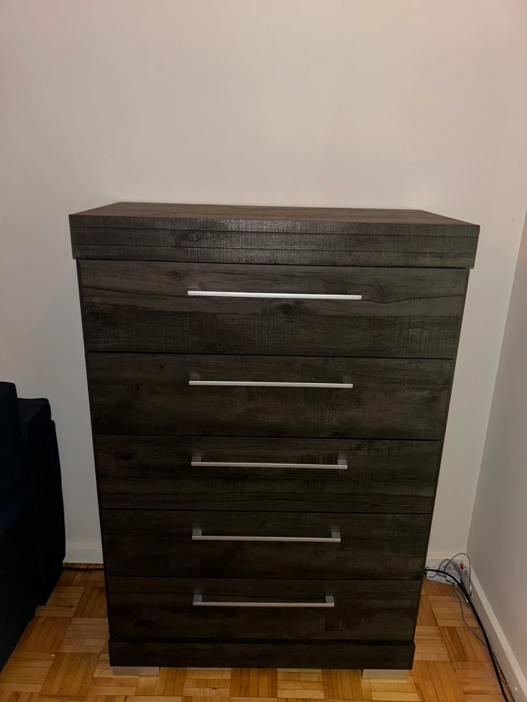 Dark Wood 5-Drawer Dresser