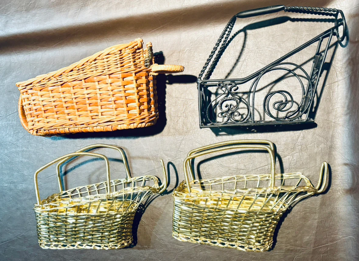 4 NEW Wine Bottle Cradles