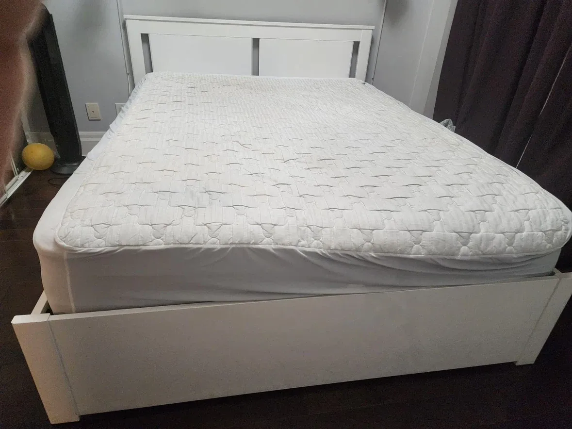 IKEA Queen Bed and Sealy Super Luxury White Queen Size Mattress - photo 5