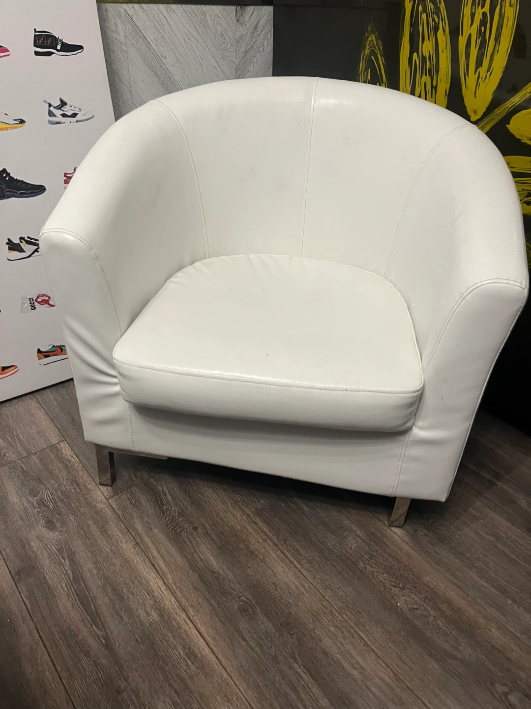 White Accent tub  Chair