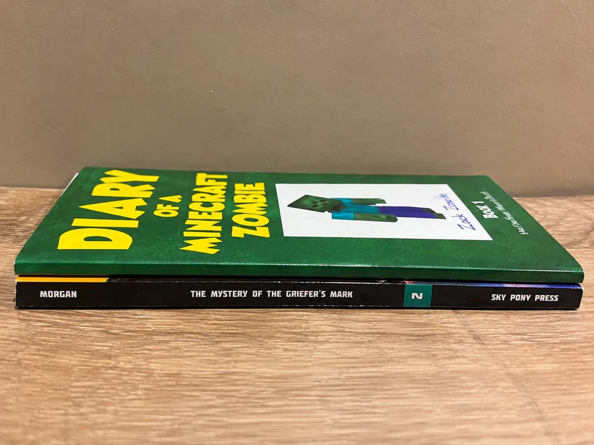 Diary of a Minecraft Zombie Book Bundle – 2 Books