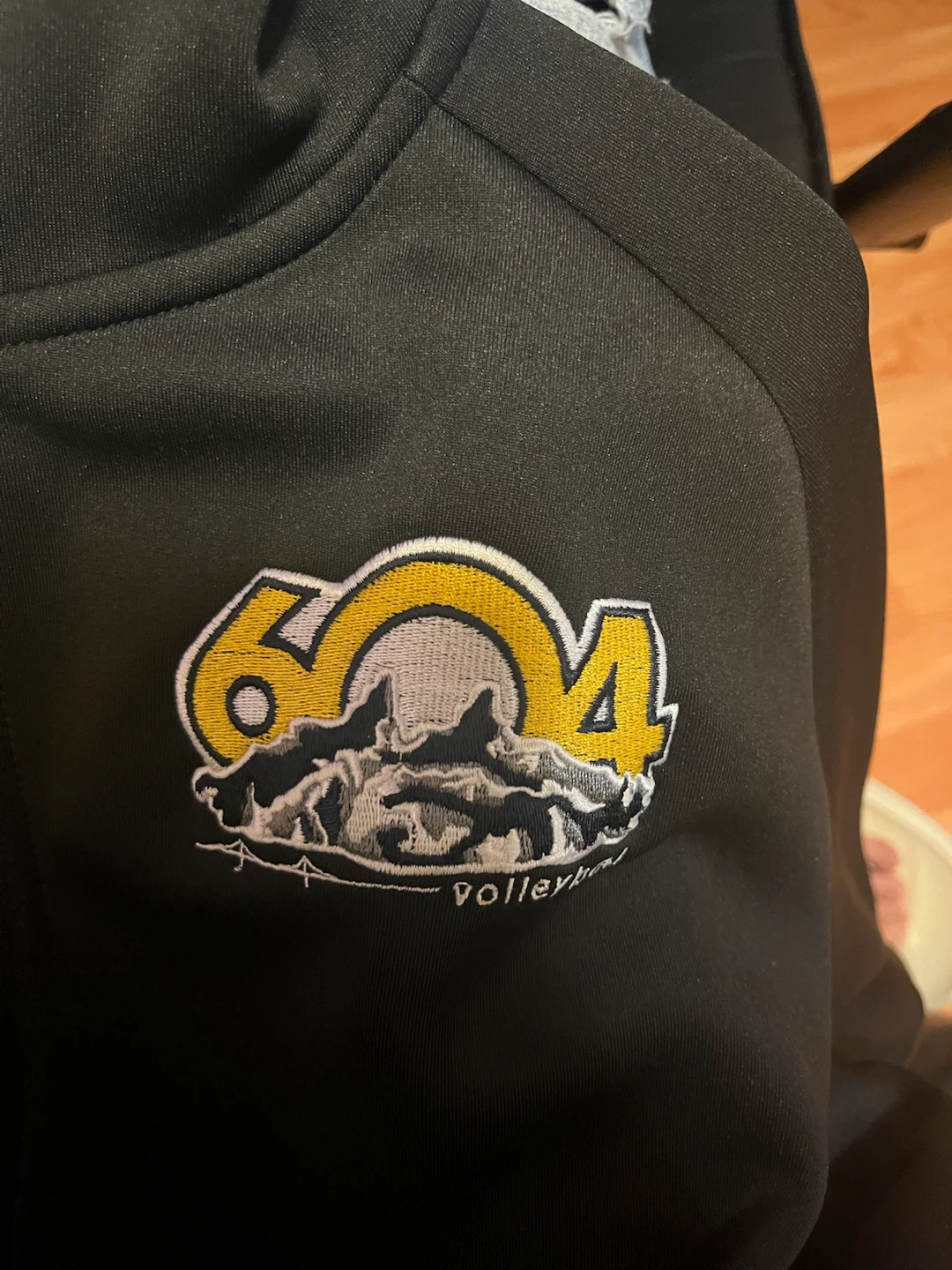 XEIST Black Zip-Up Hoodie with 604 Volleyball Graphic - photo 4