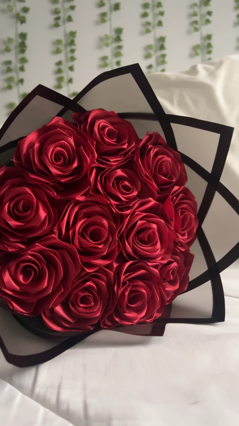 Red Rose Bouquet Arrangement - photo 2