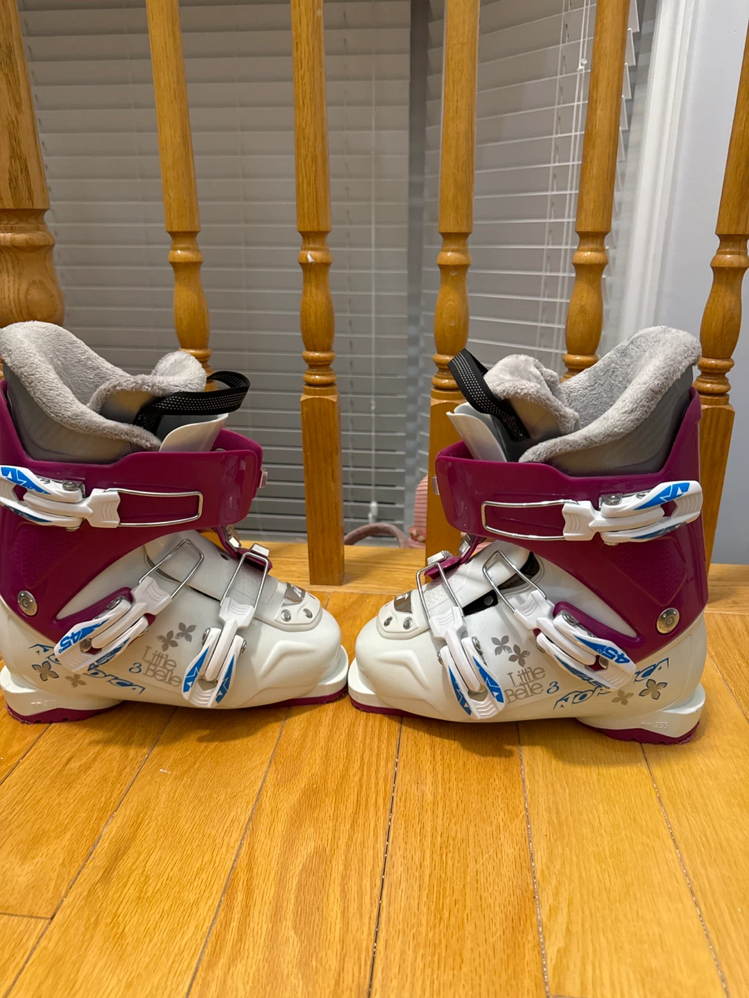 Nordica Little Belle 3 Ski Boots - Kids Size - photo 4