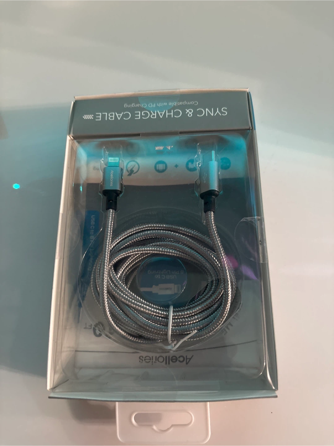 Acellories USB-C to Lightning Sync & Charge Cable - photo 2