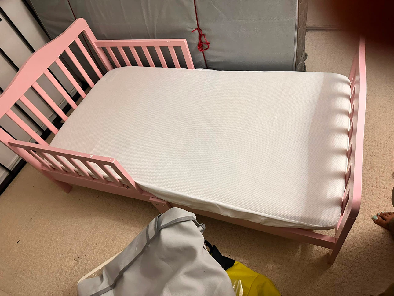 Pink Toddler Bed with Mattress - photo 2