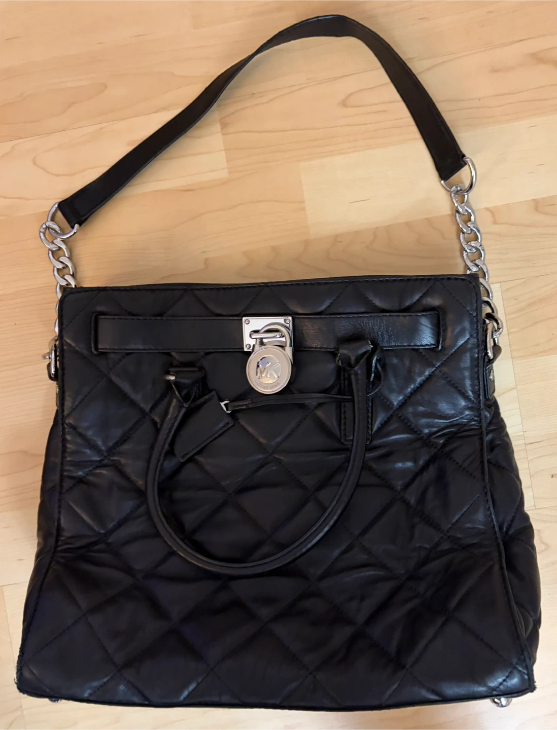 Michael Kors Black Quilted Leather Tote Bag - photo 2