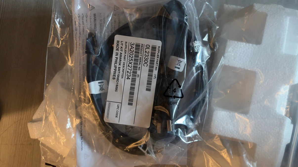 APC Smart-UPS 750 SMT750C - Unused (Needs New Battery) - photo 2