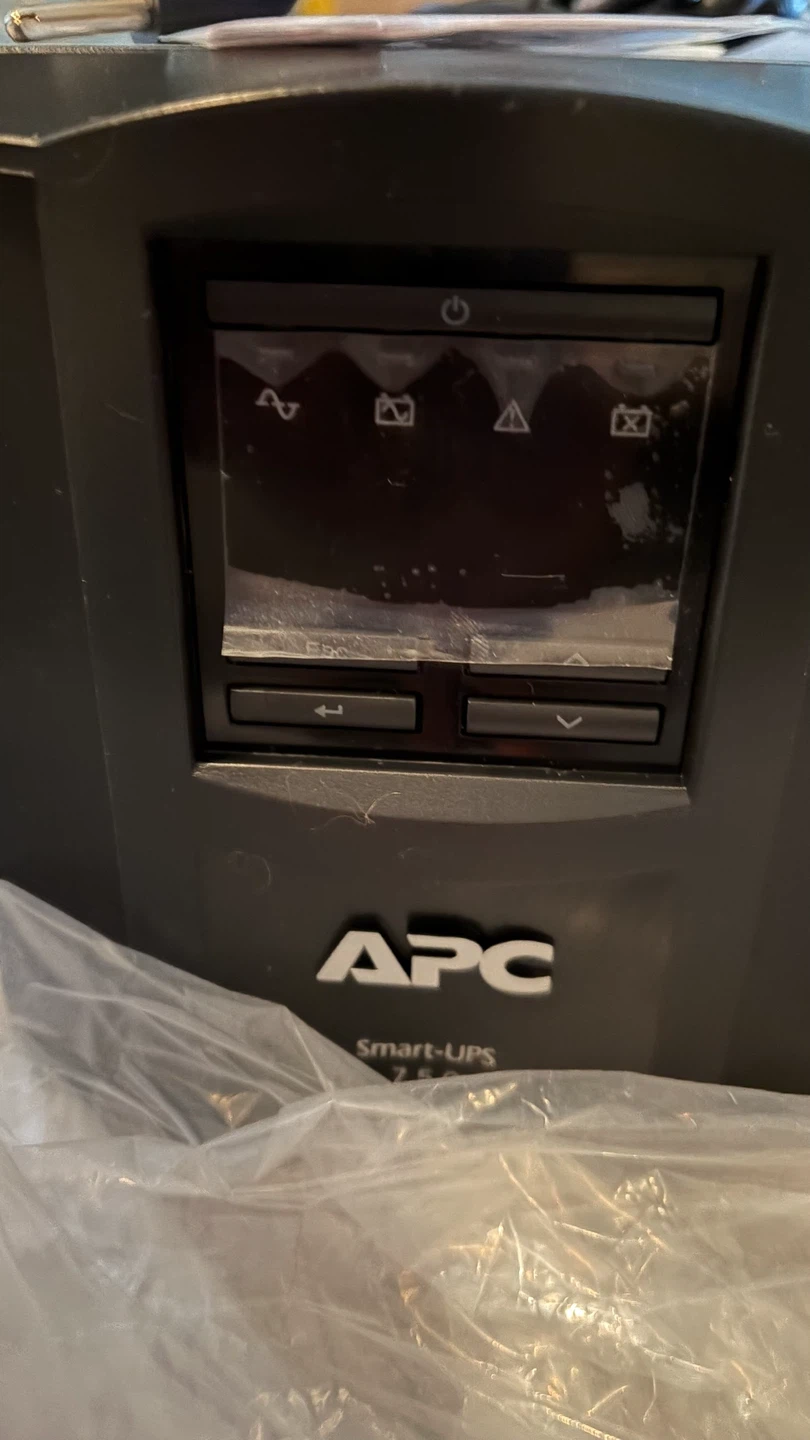 APC Smart-UPS 750 SMT750C - Unused (Needs New Battery) - photo 3
