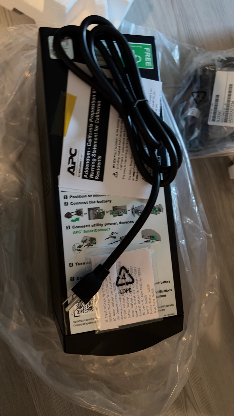 APC Smart-UPS 750 SMT750C - Unused (Needs New Battery) - photo 4