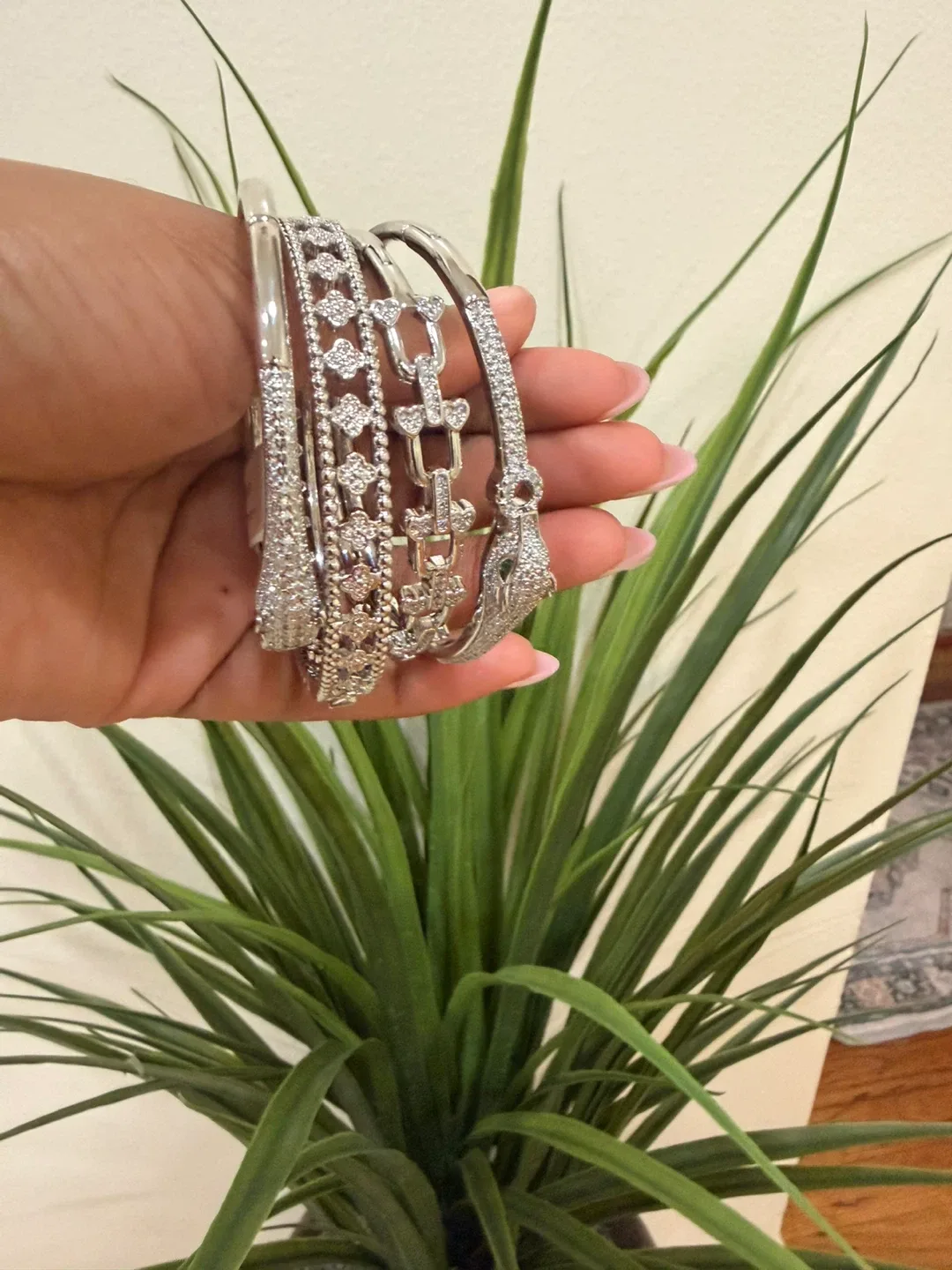 Set of 5 Silver Tone Snake Bangles - photo 3
