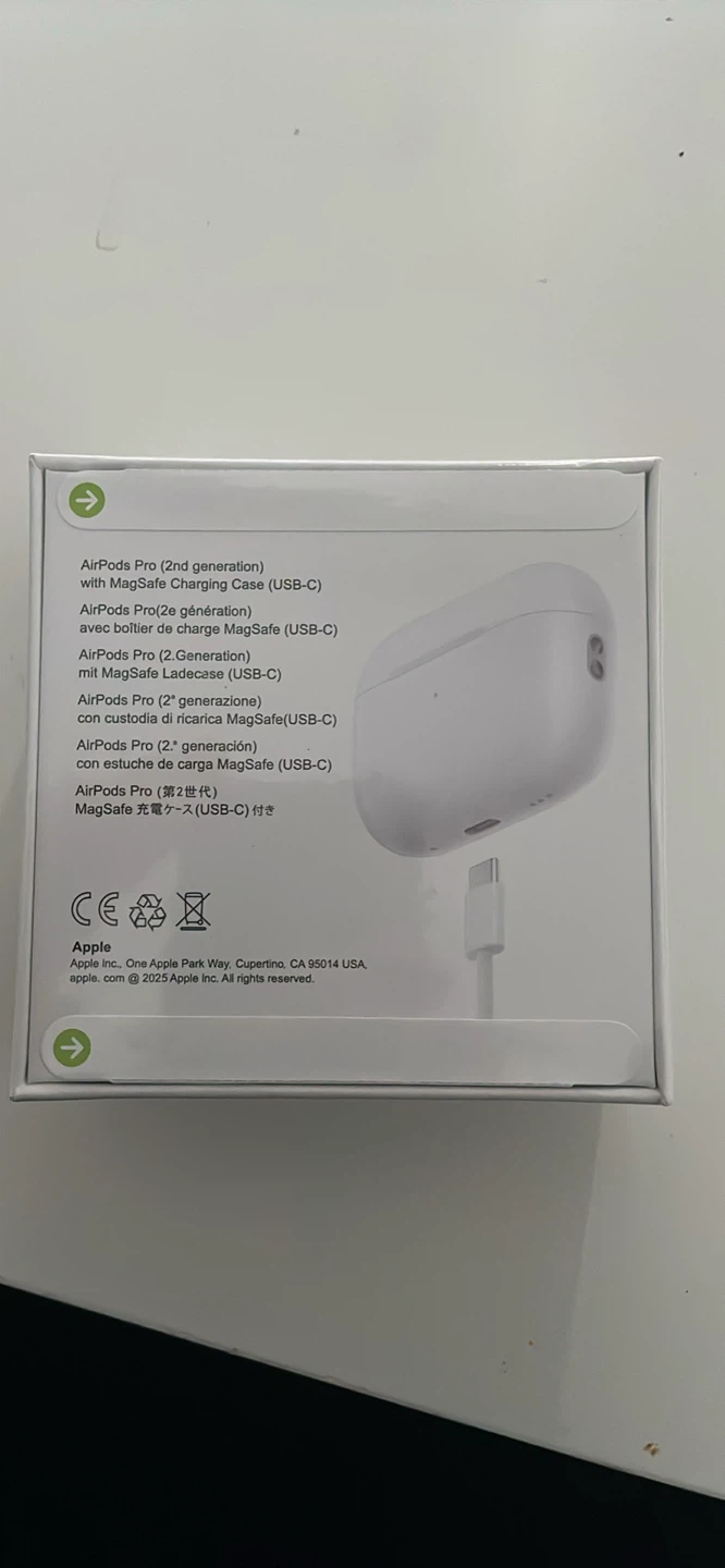 Apple AirPods Pro (2nd generation) with MagSafe Charging Case - photo 2