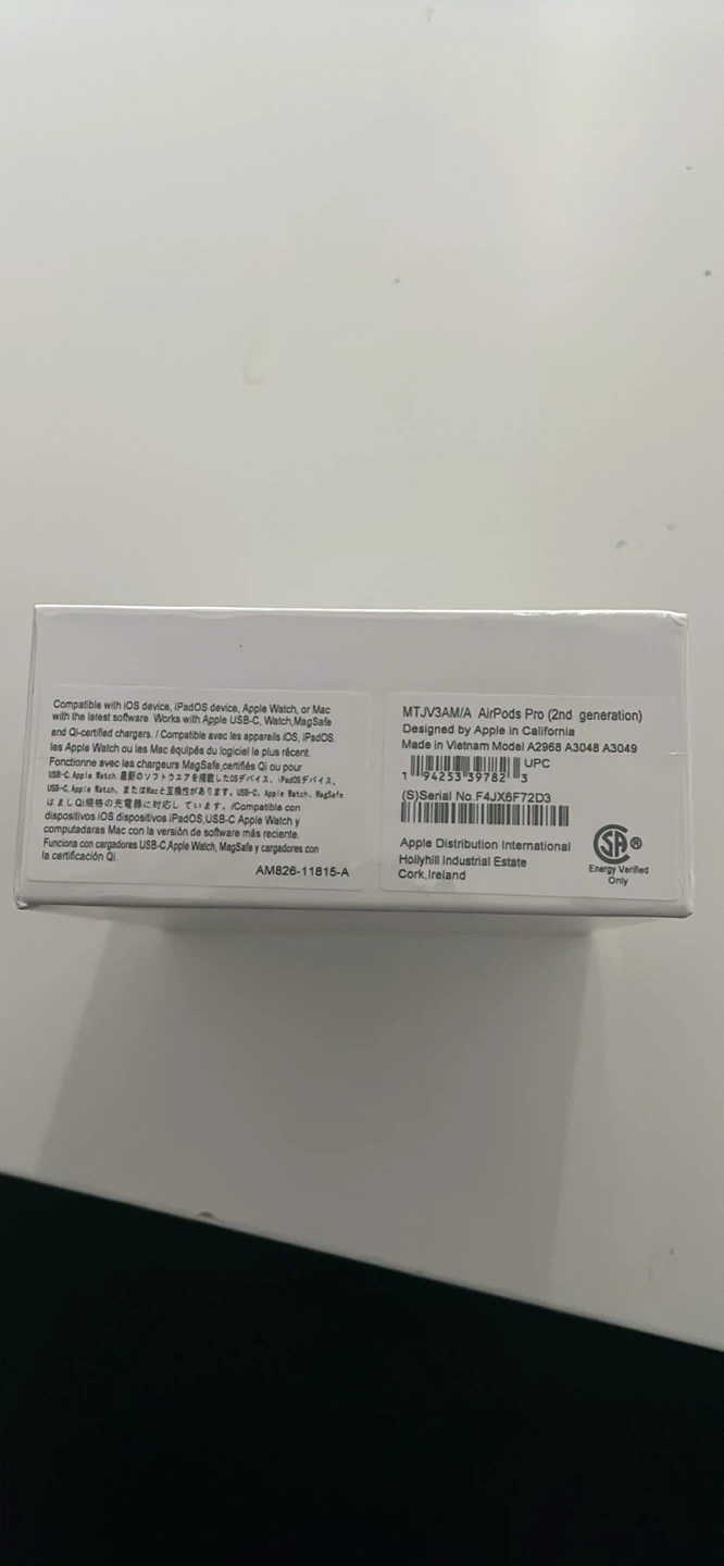 Apple AirPods Pro (2nd generation) with MagSafe Charging Case - photo 3
