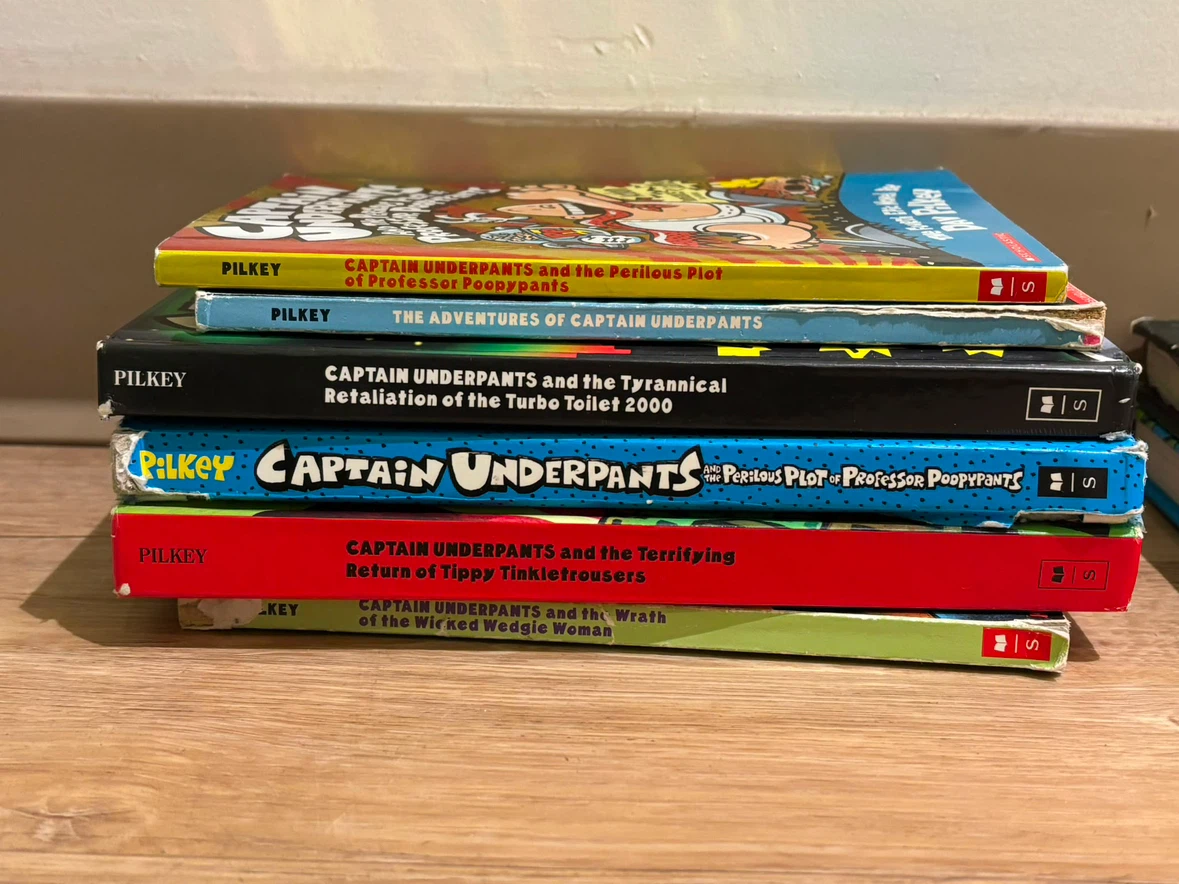 Captain Underpants Book Bundle – 6 Books by Dav Pilkey