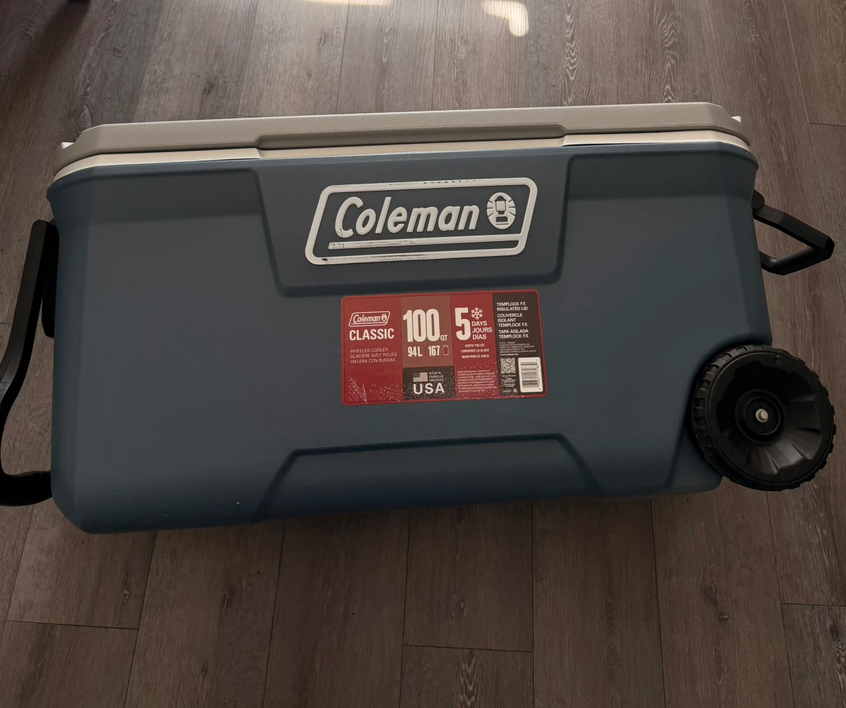 Coleman 100 Quart Classic Wheeled Cooler(NEVER USED)