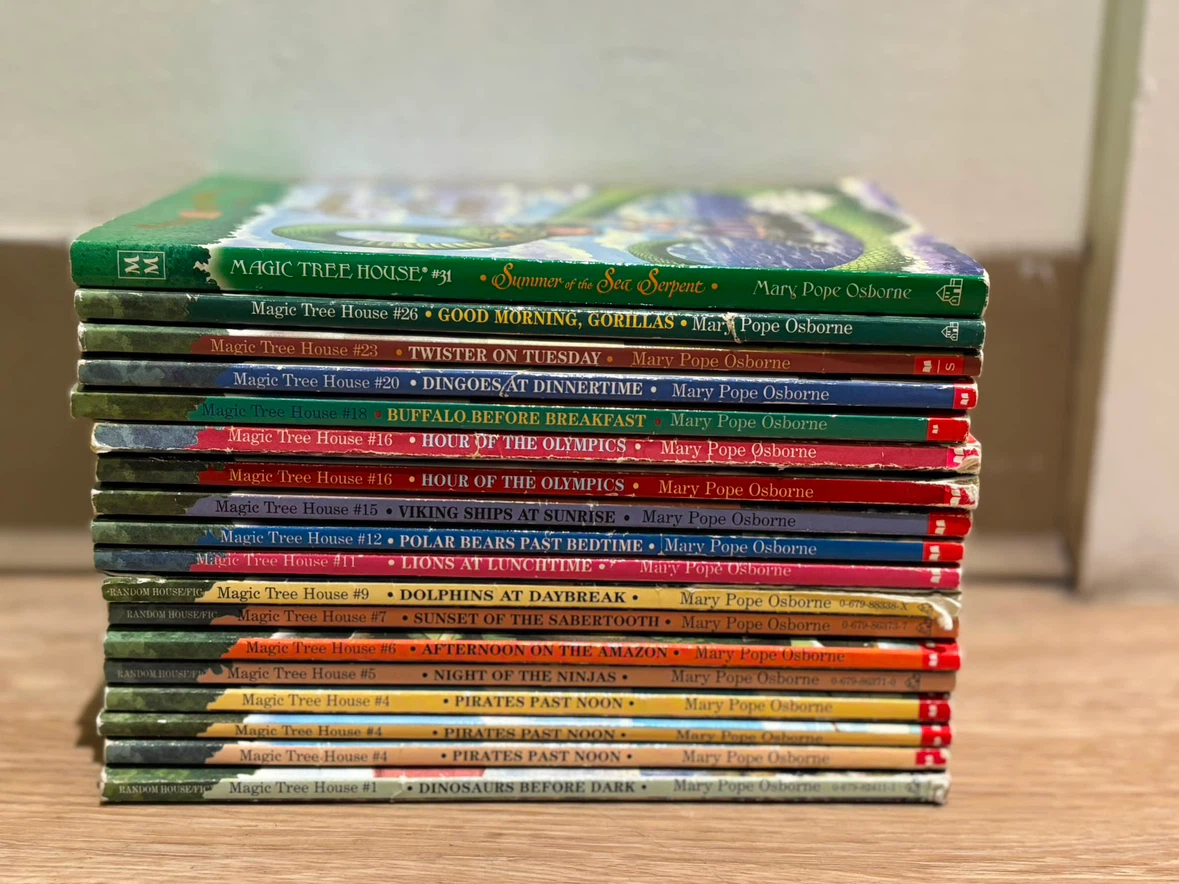 Magic Tree House Book Bundle – 17 Books by Mary Pope Osborne