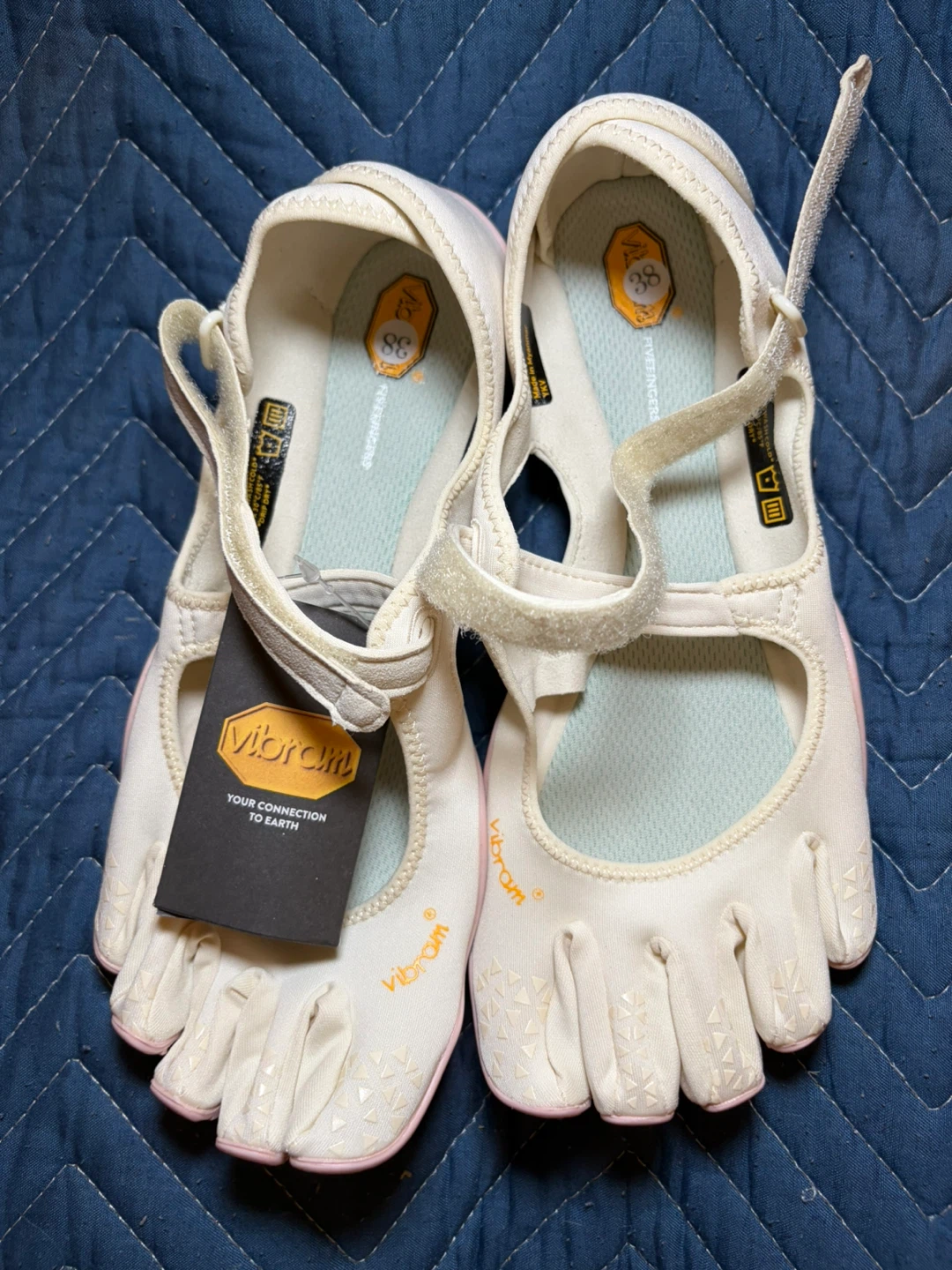 New Vibram Fivefingers Women Size US 7-7.5