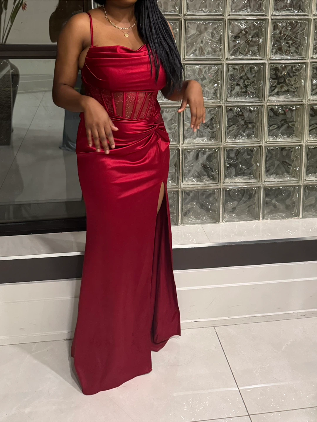 Red dress - photo 2