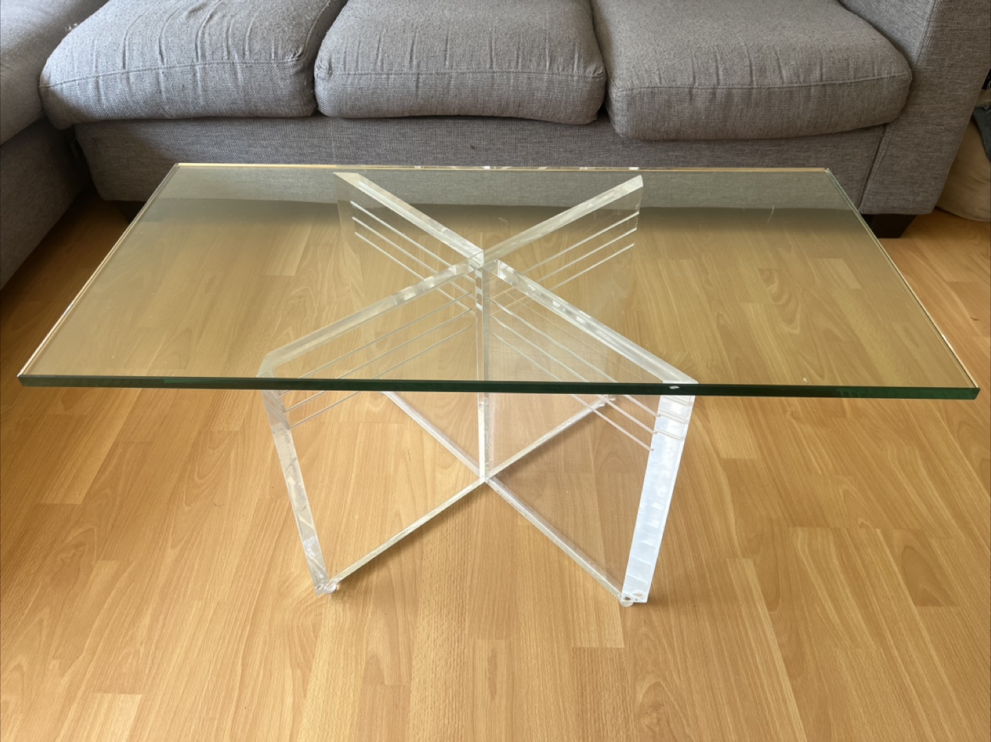 Glass Coffee Table with Acrylic Base - photo 3