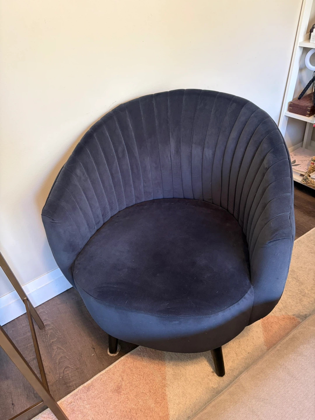 Grey Velvet Accent Chair - photo 4