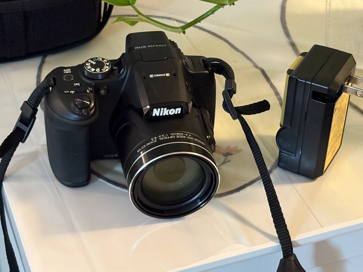 Nikon Coolpix B700 4K Superzoom Digital Camera - photo 2