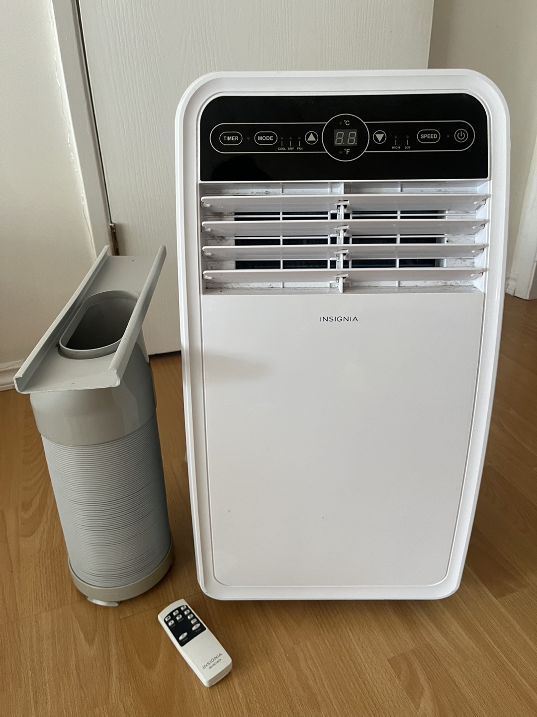 Insignia Portable Air Conditioner NS-AC8PWH9-C