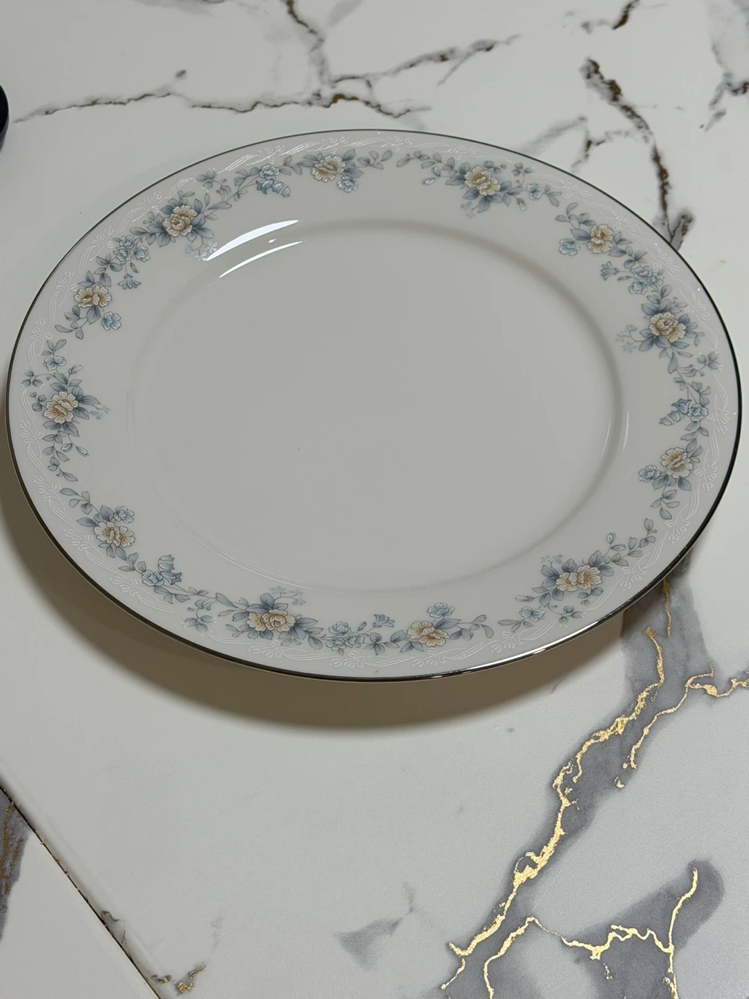 Floral Dinnerware Set for 12
