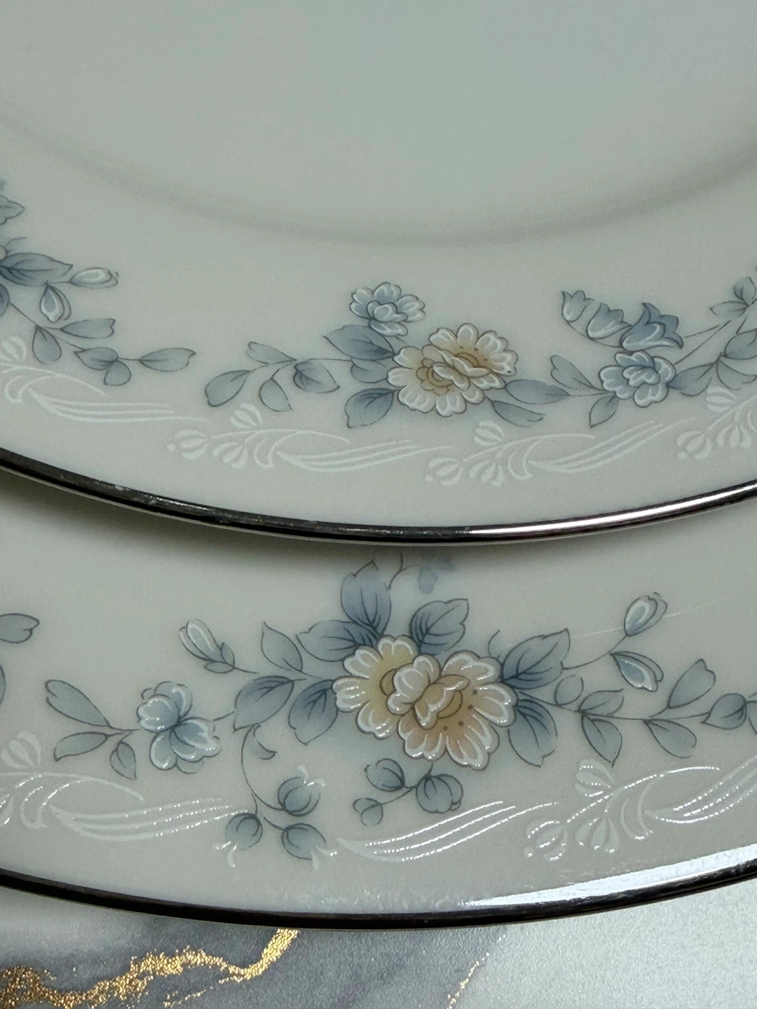 Floral Dinnerware Set for 12 - photo 3