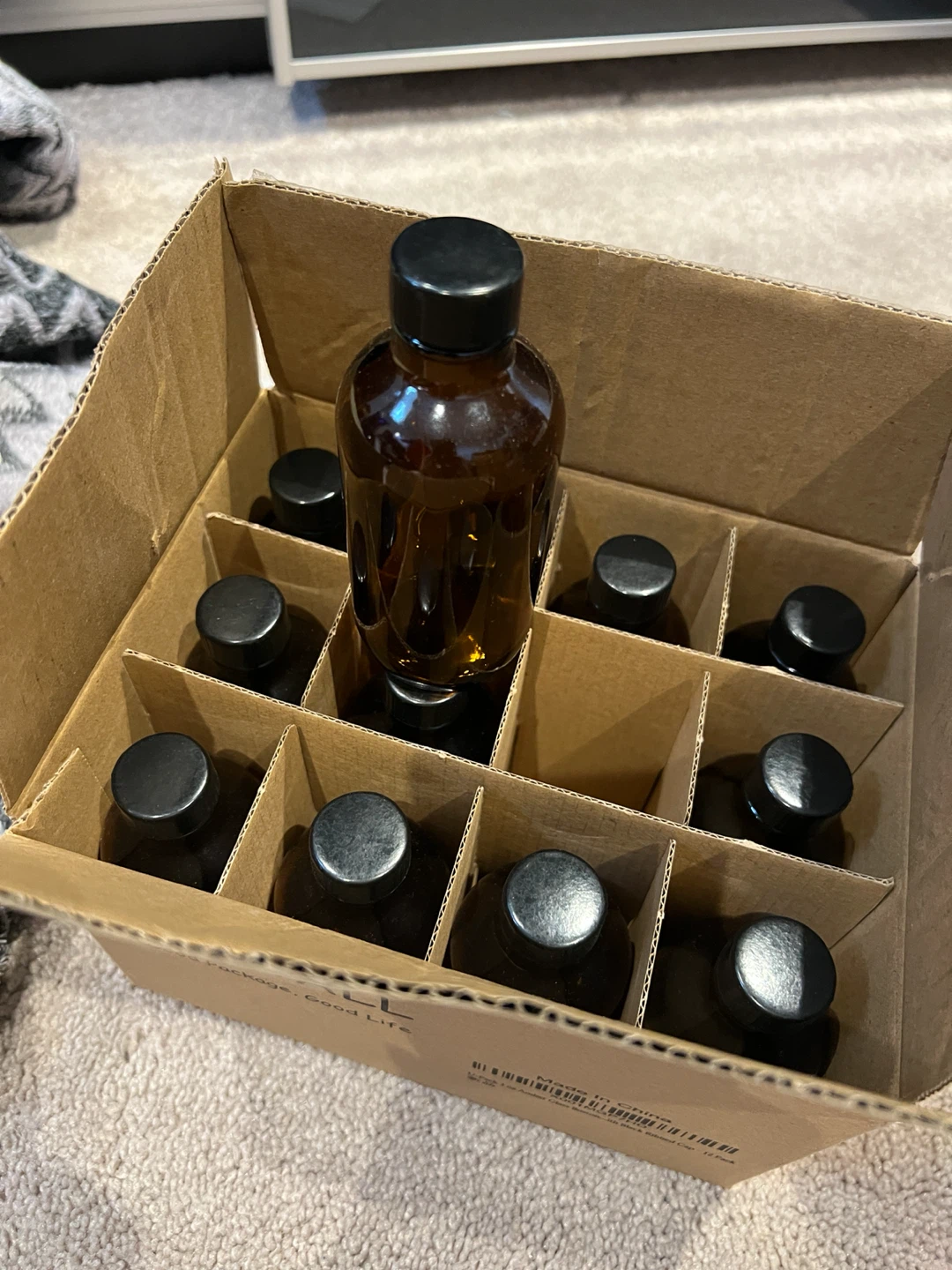 Amber glass bottles with caps