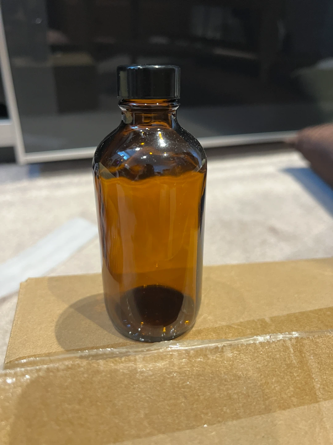 Amber glass bottles with caps - photo 2