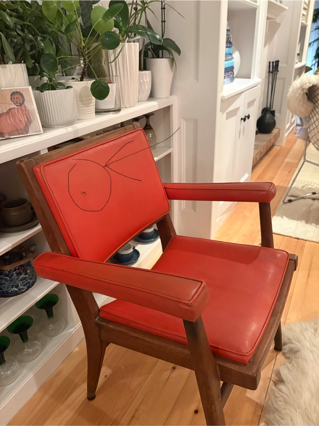 Vintage Accent Chair with Red Upholstery - photo 5