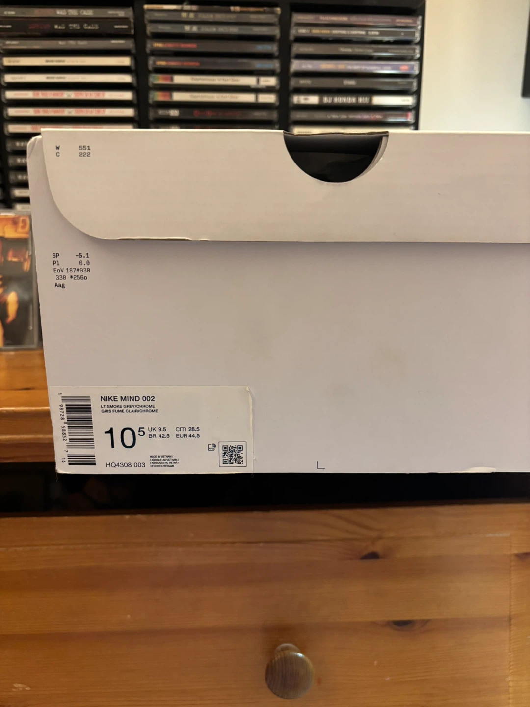 Nike Mind 002 LT Smoke Grey/Chrome Sneakers - photo 3