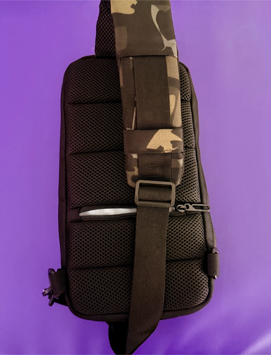 SimplifyLiving Camo Sling Bag with Lock - photo 2