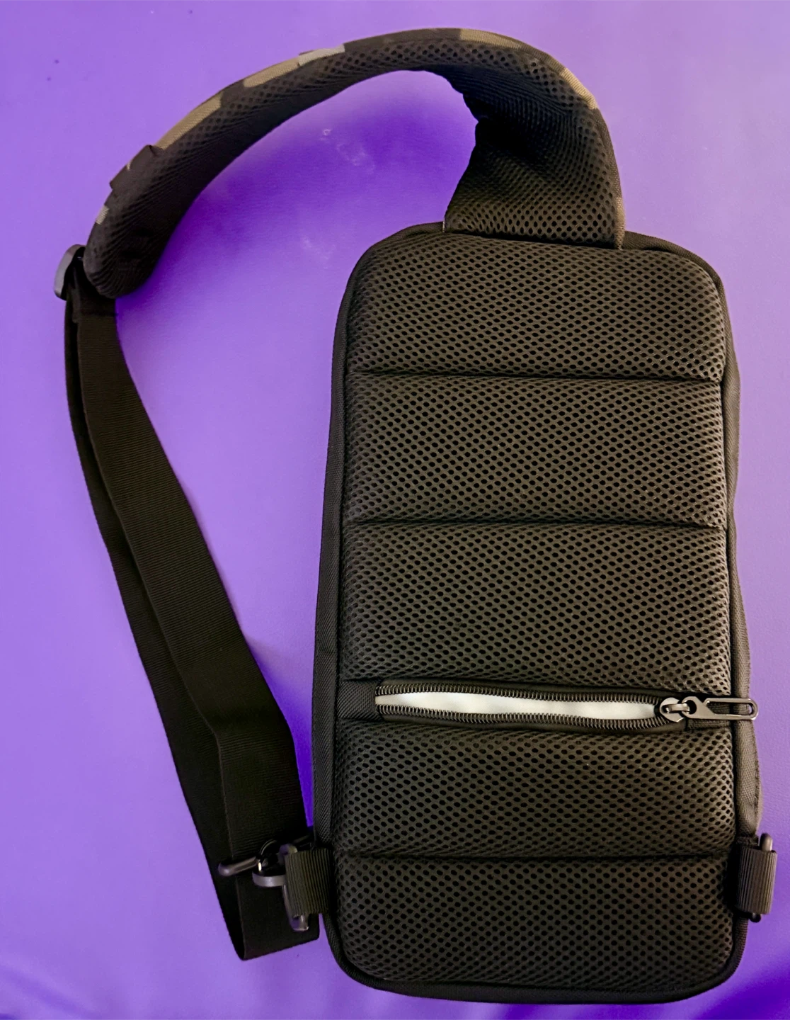 SimplifyLiving Camo Sling Bag with Lock - photo 5
