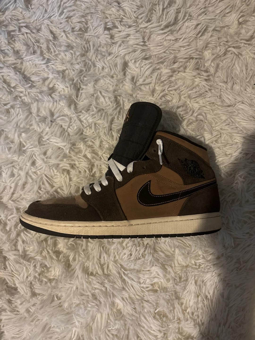 Air Jordan 1 Mid SE Dark Chocolate - photo 2