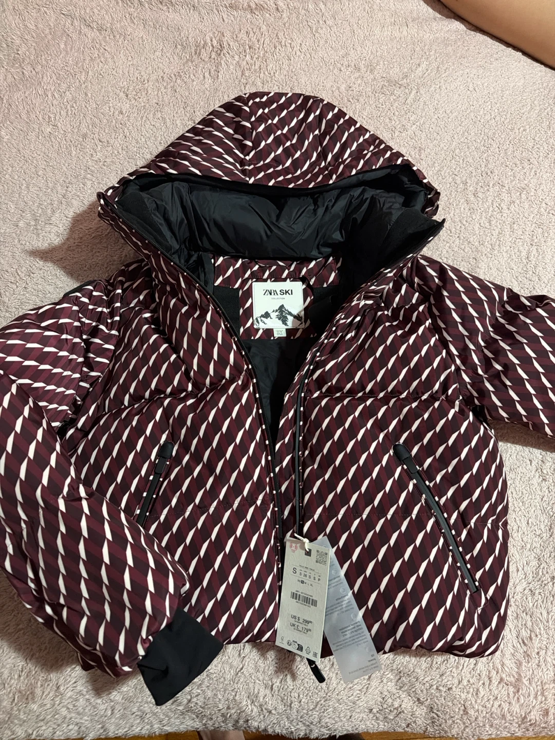 Never worn! Women's Zara Ski Puffer Jacket (S)