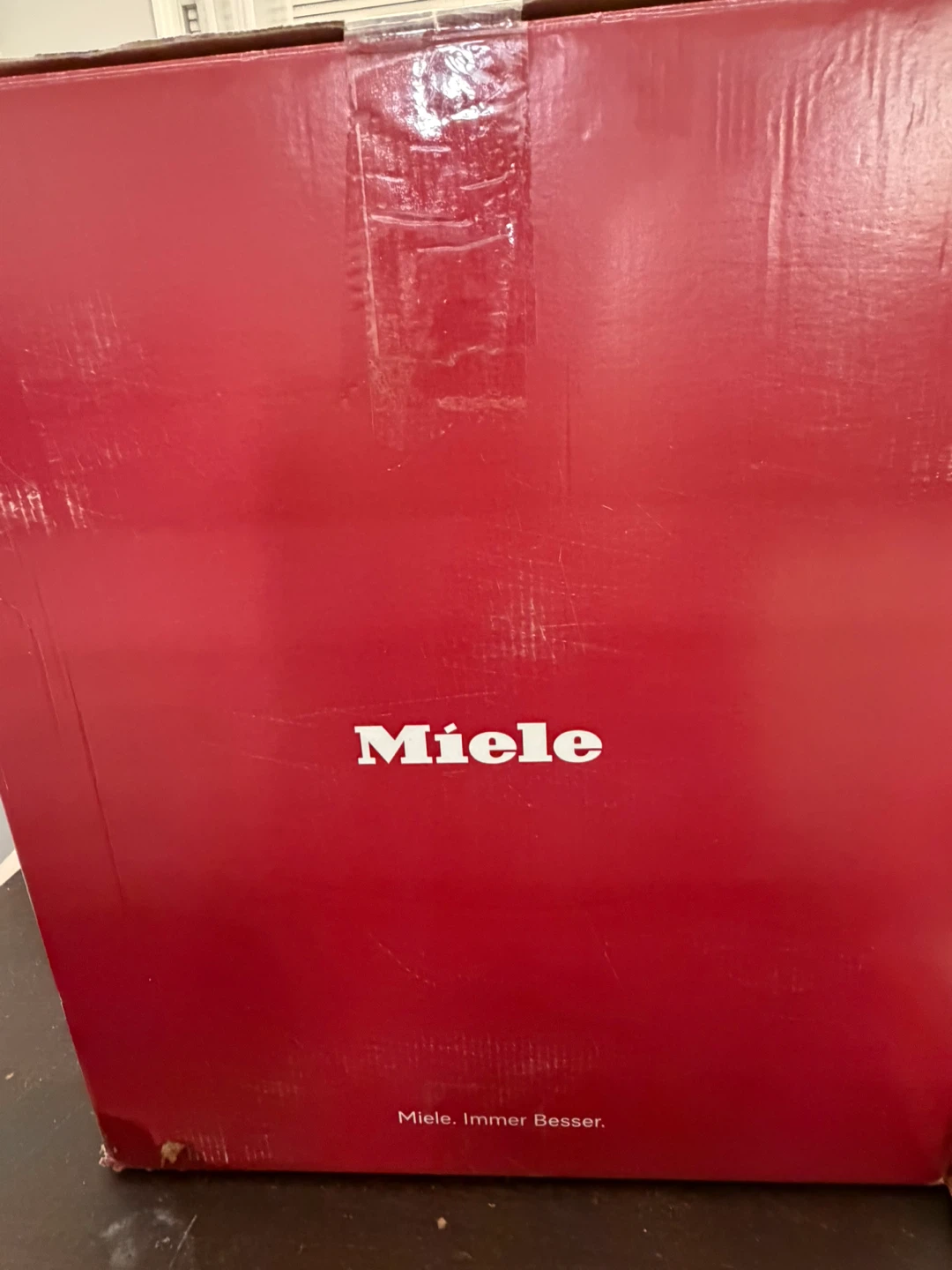 BOXED BRAND NEW MIELE VACCUM CLEANER - photo 3