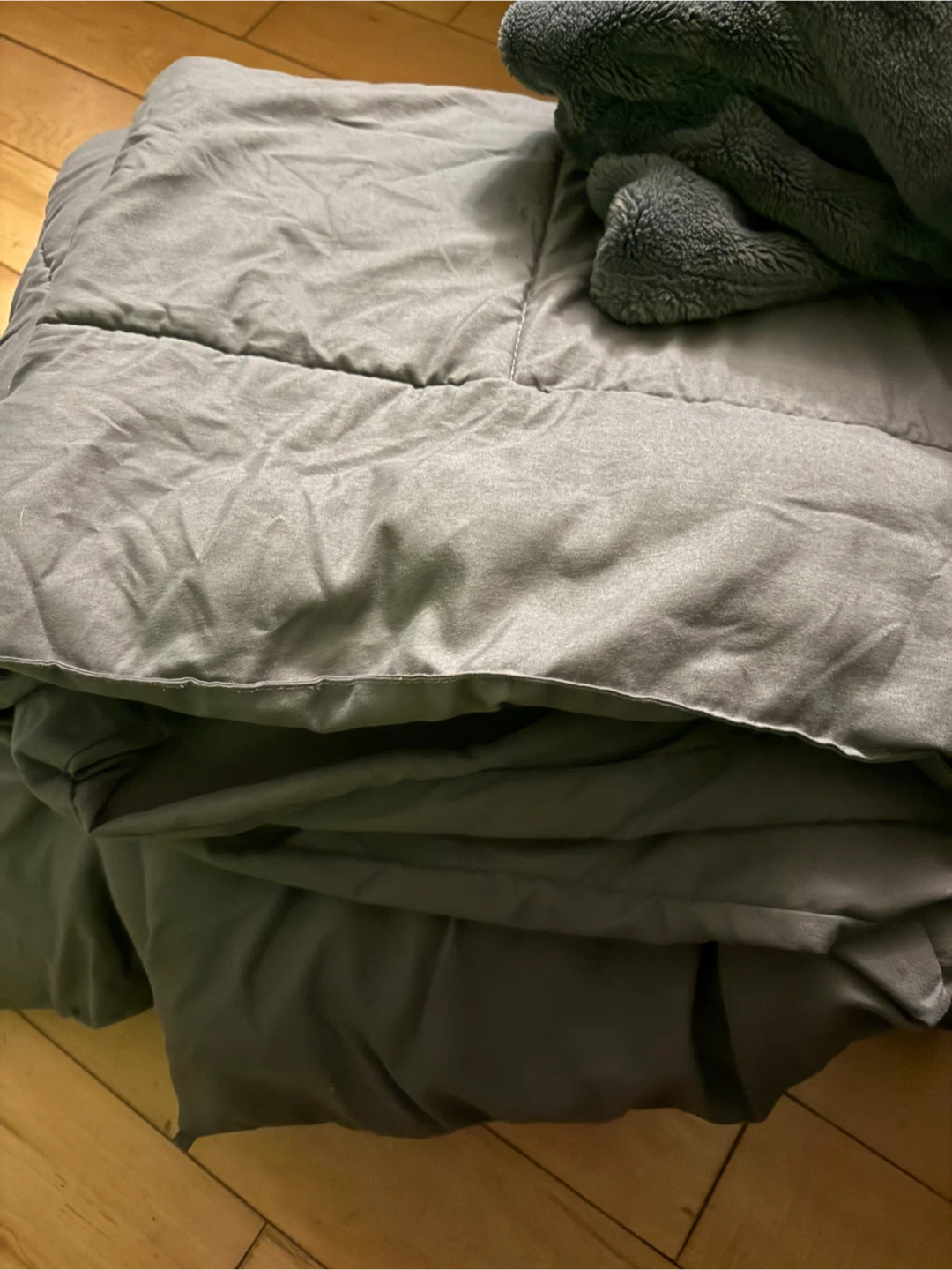 Grey Comforter and Blanket Set