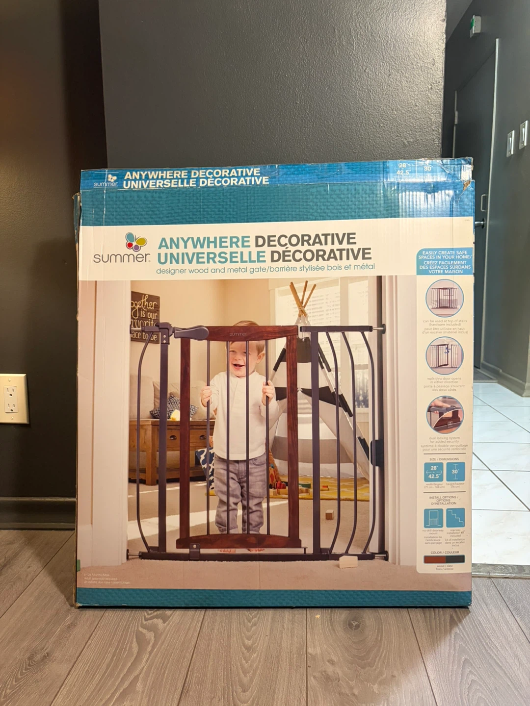 Infant and Pet Decorative Walk-Thru Gate Like New
