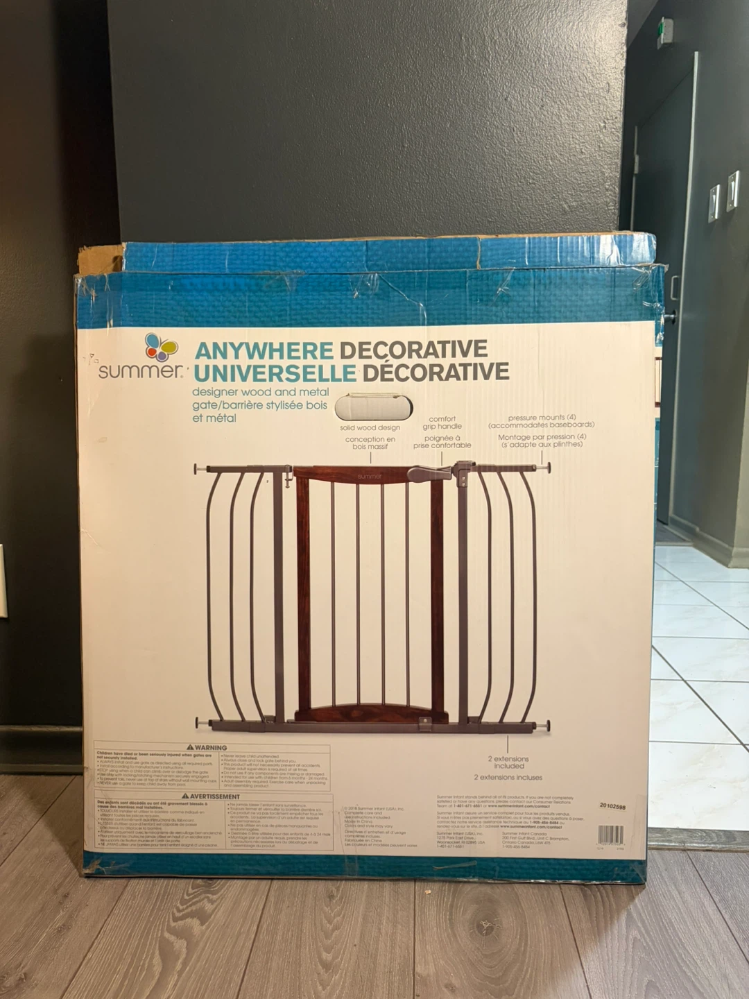 Infant and Pet Decorative Walk-Thru Gate Like New - photo 2