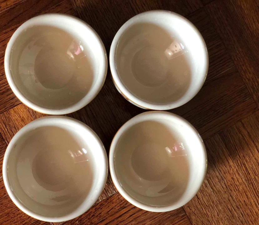 Set of 4 Ceramic Ramekins Bowls