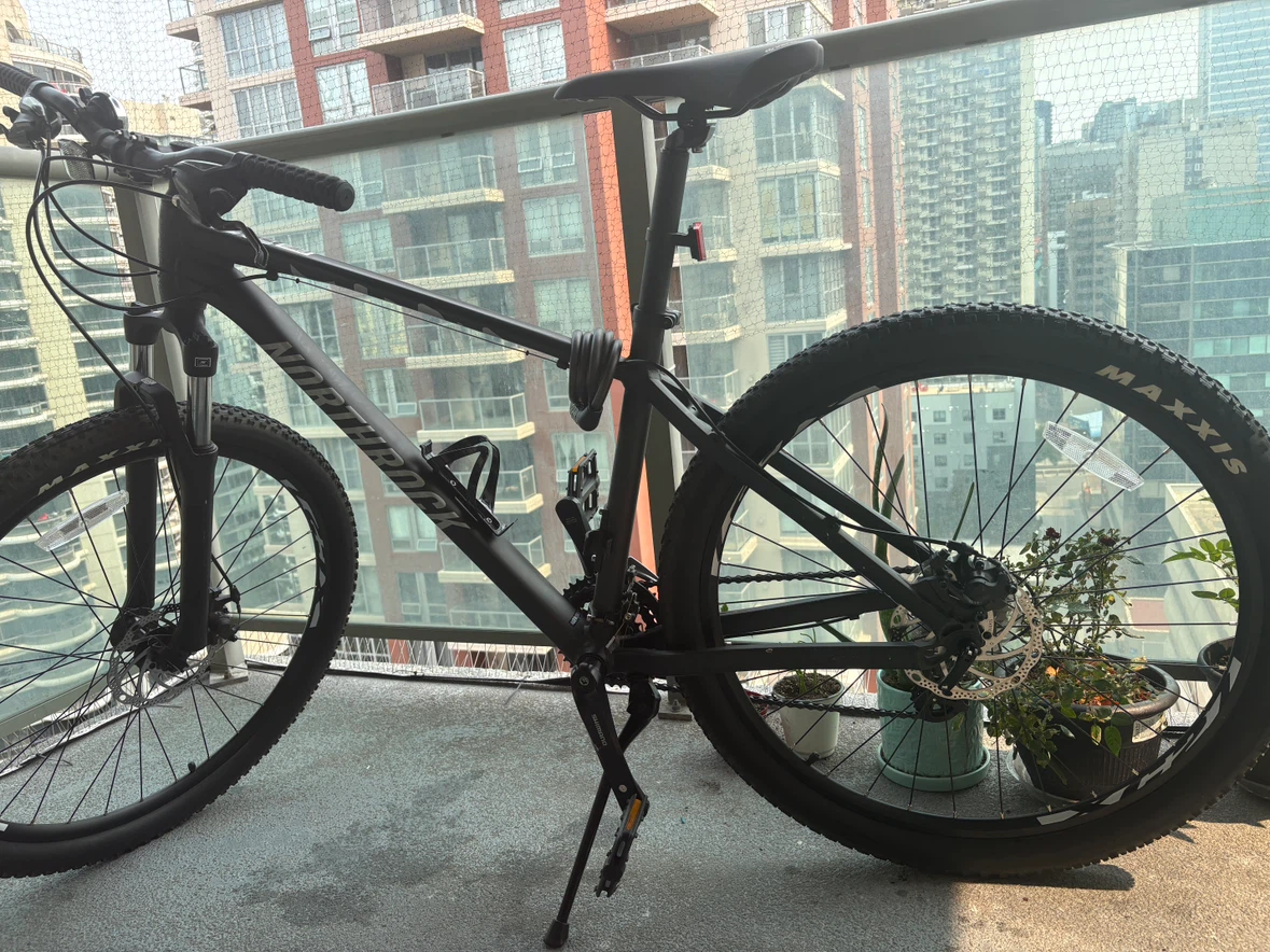 NORTHROCK MOUNTAIN BIKE — $400 OBO - photo 2