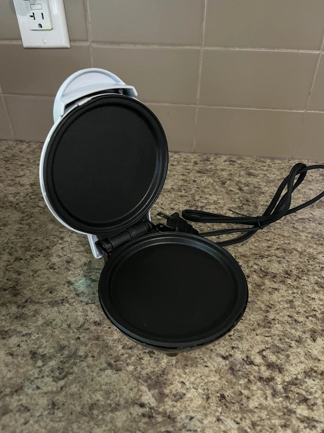Betty Crocker Mini Griddle - photo 3