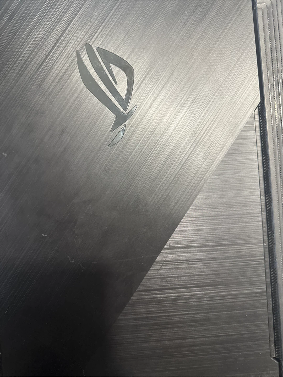 ASUS ROG Strix Laptop - photo 2