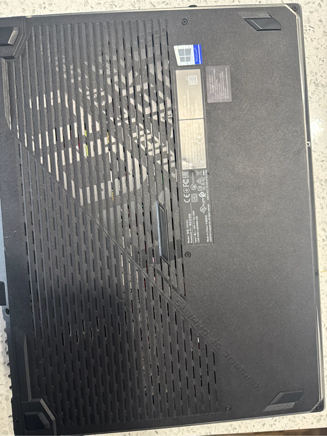 ASUS ROG Strix Laptop - photo 4
