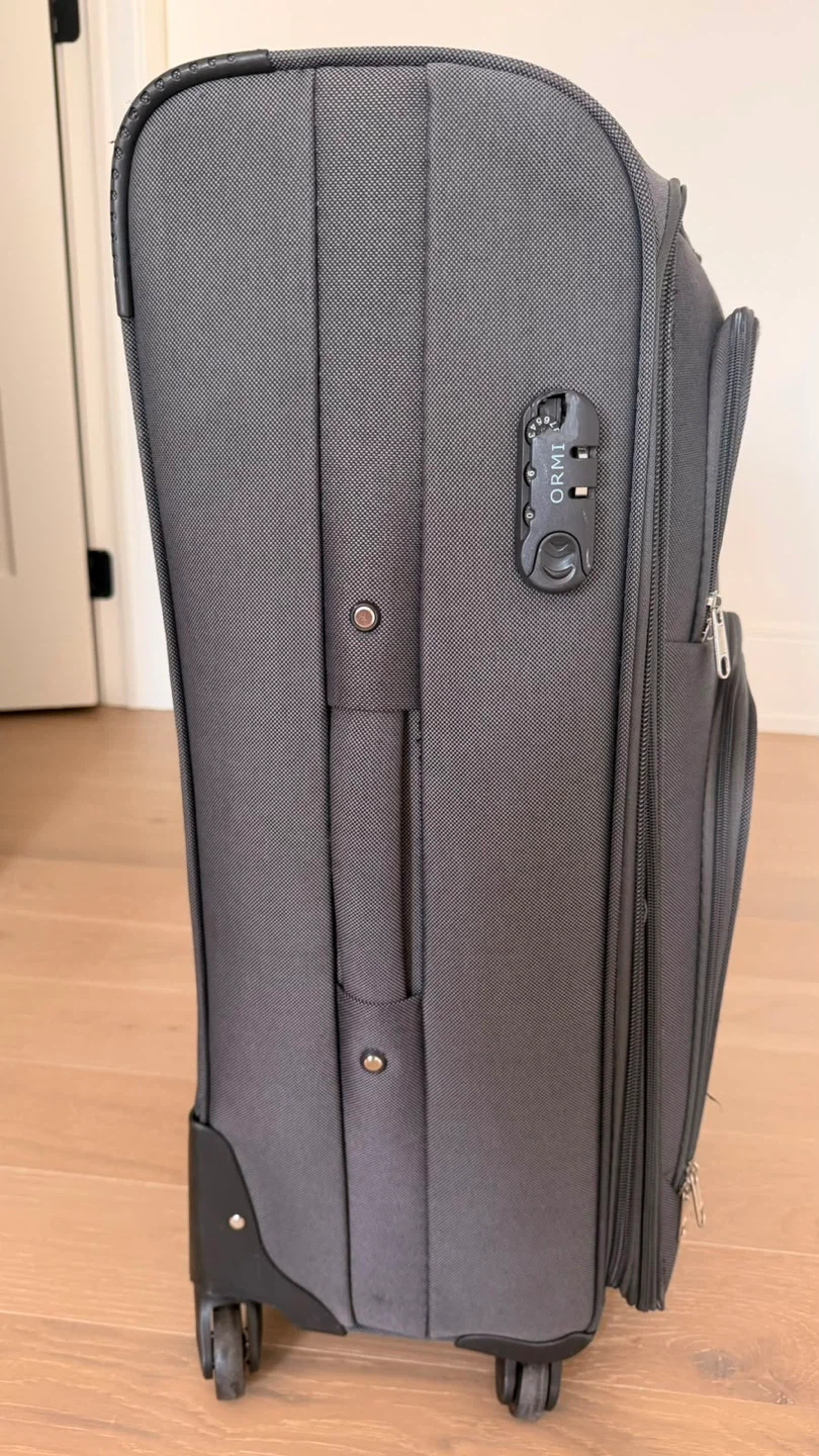 ORMI Charcoal Grey Softside Spinner Luggage - photo 3